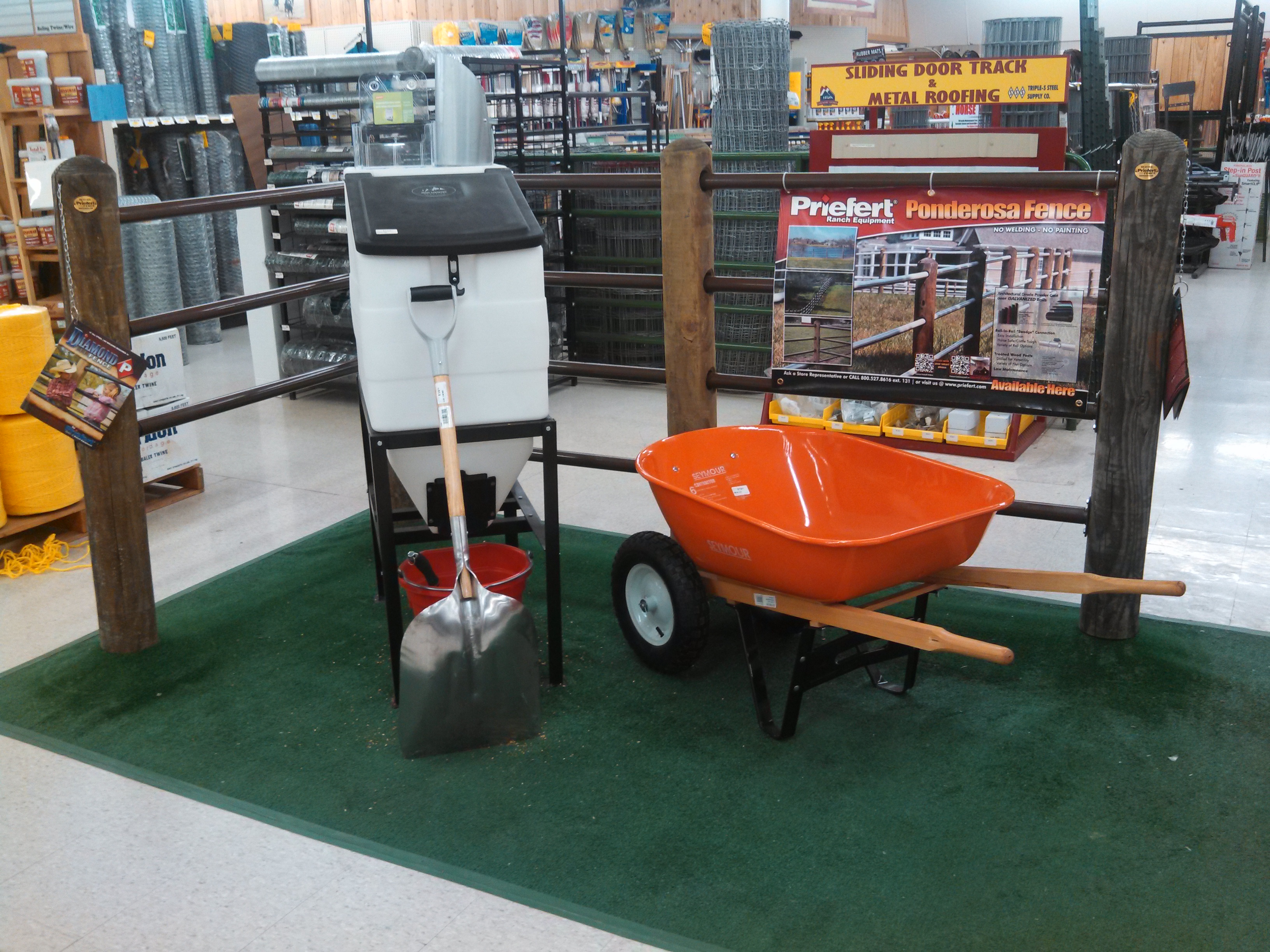 Indoor Fence Display